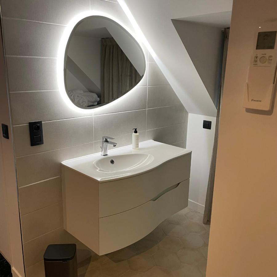 Le Sainte Jeanne Hotel Cormeilles-en-Vexin Luaran gambar